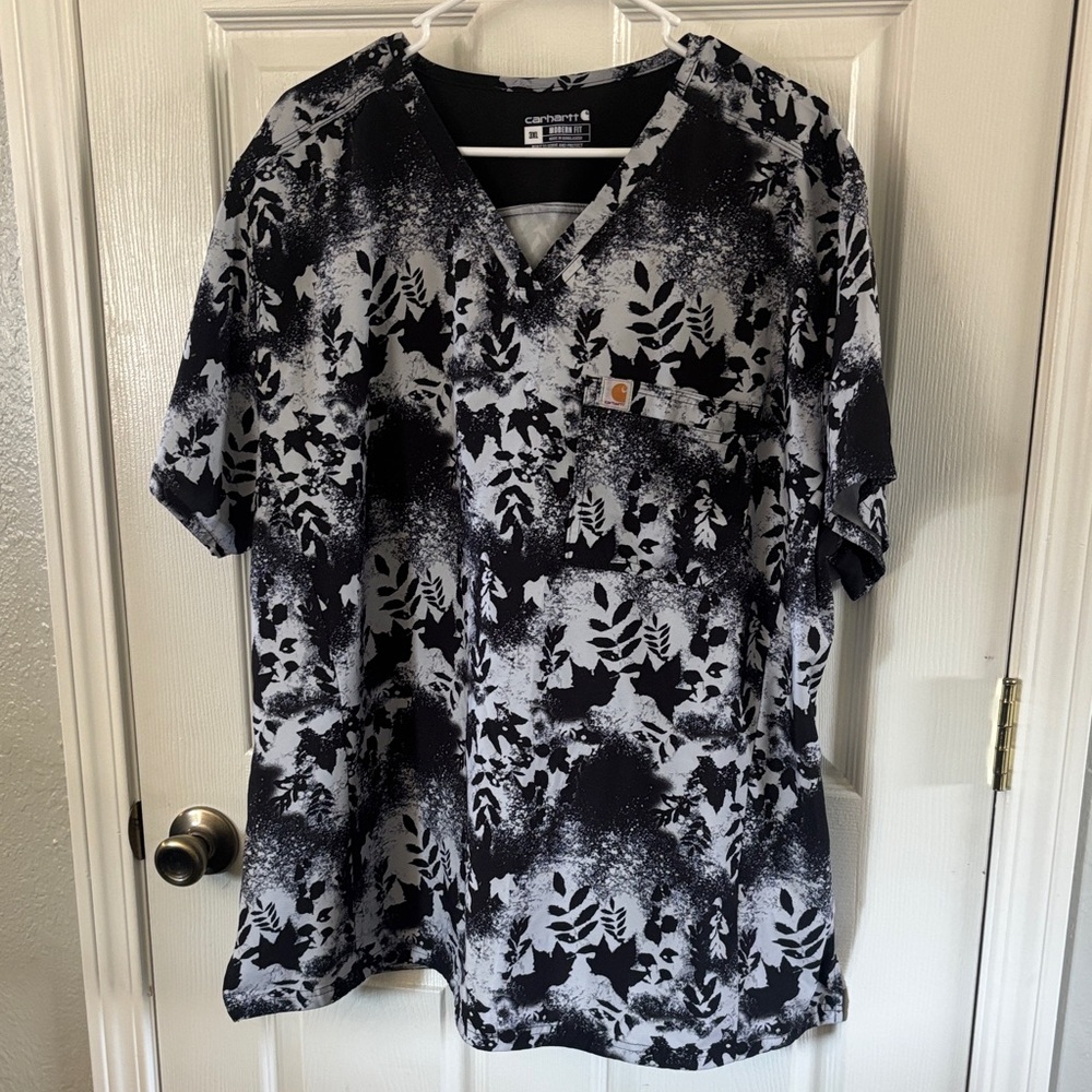 Carhartt Womens Scrub Black and White Leaf Print